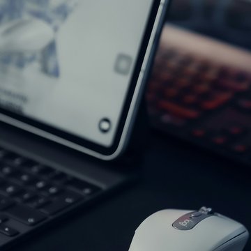 Designing Networks for Multi-Site Businesses: Hub-and-Spoke vs Full-Mesh vs SD-WAN Hybrid